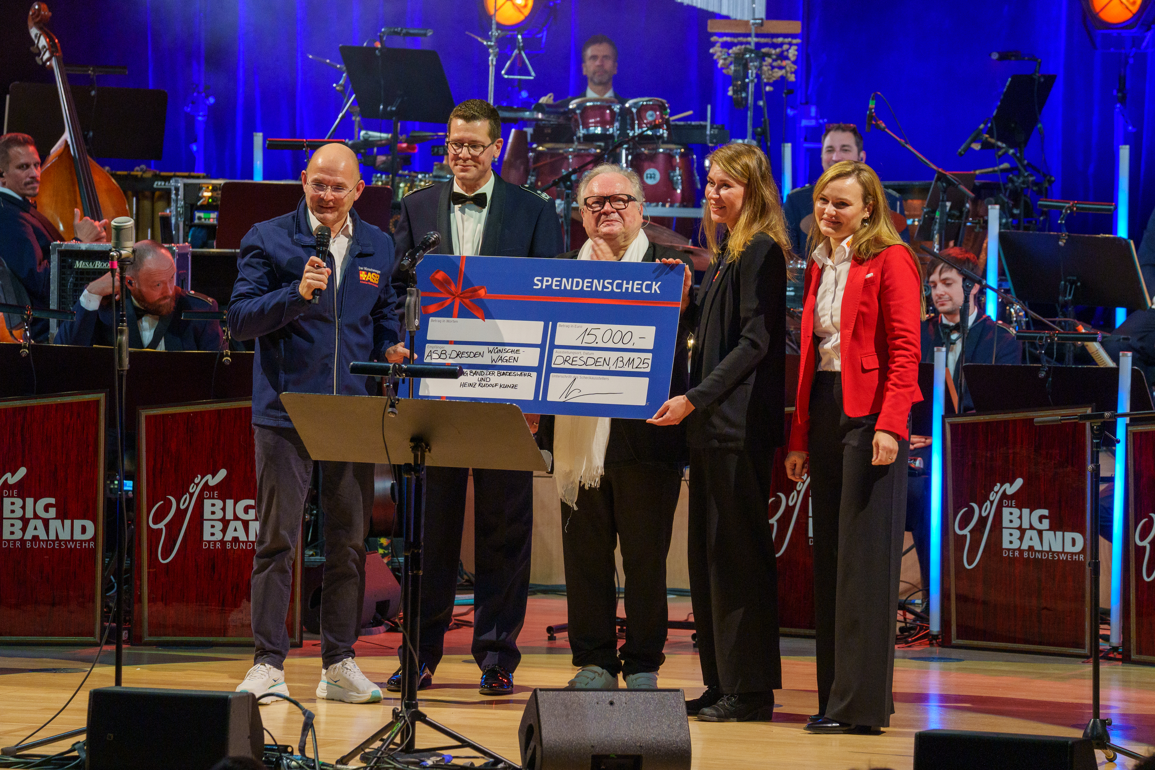 Musiker spenden Gage für unser Herzensprojekt