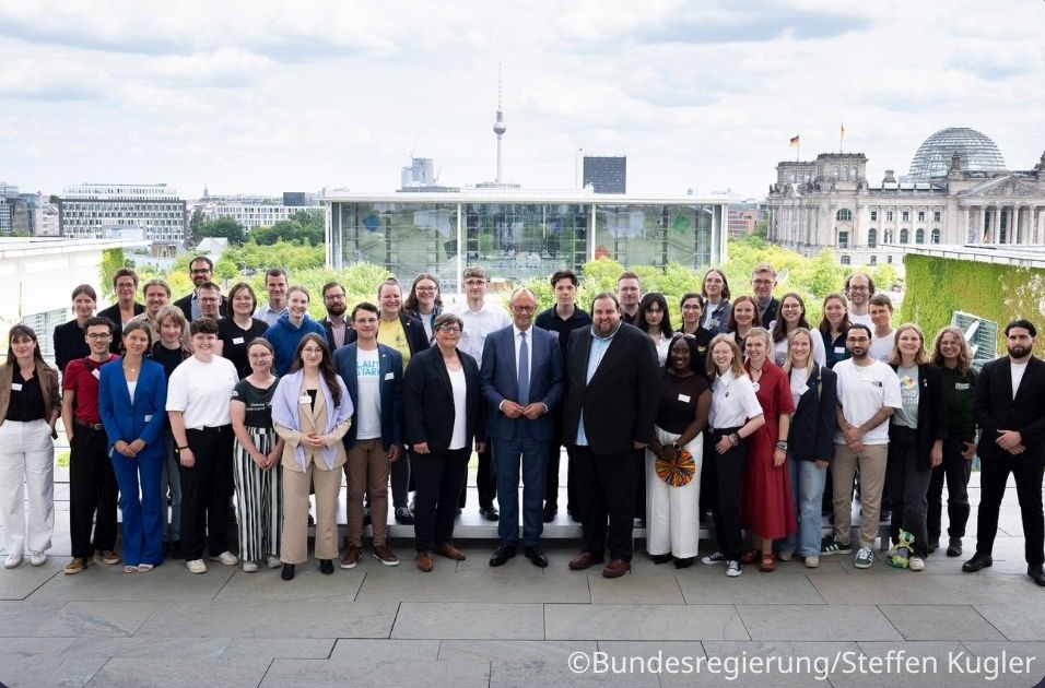 ASJ und Bundeskanzler Merz im Austausch